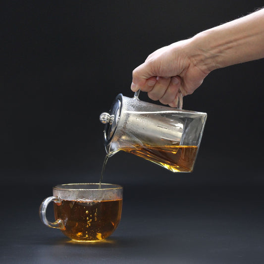 Tekanna i glas med tesil – hög modell, 780 ml