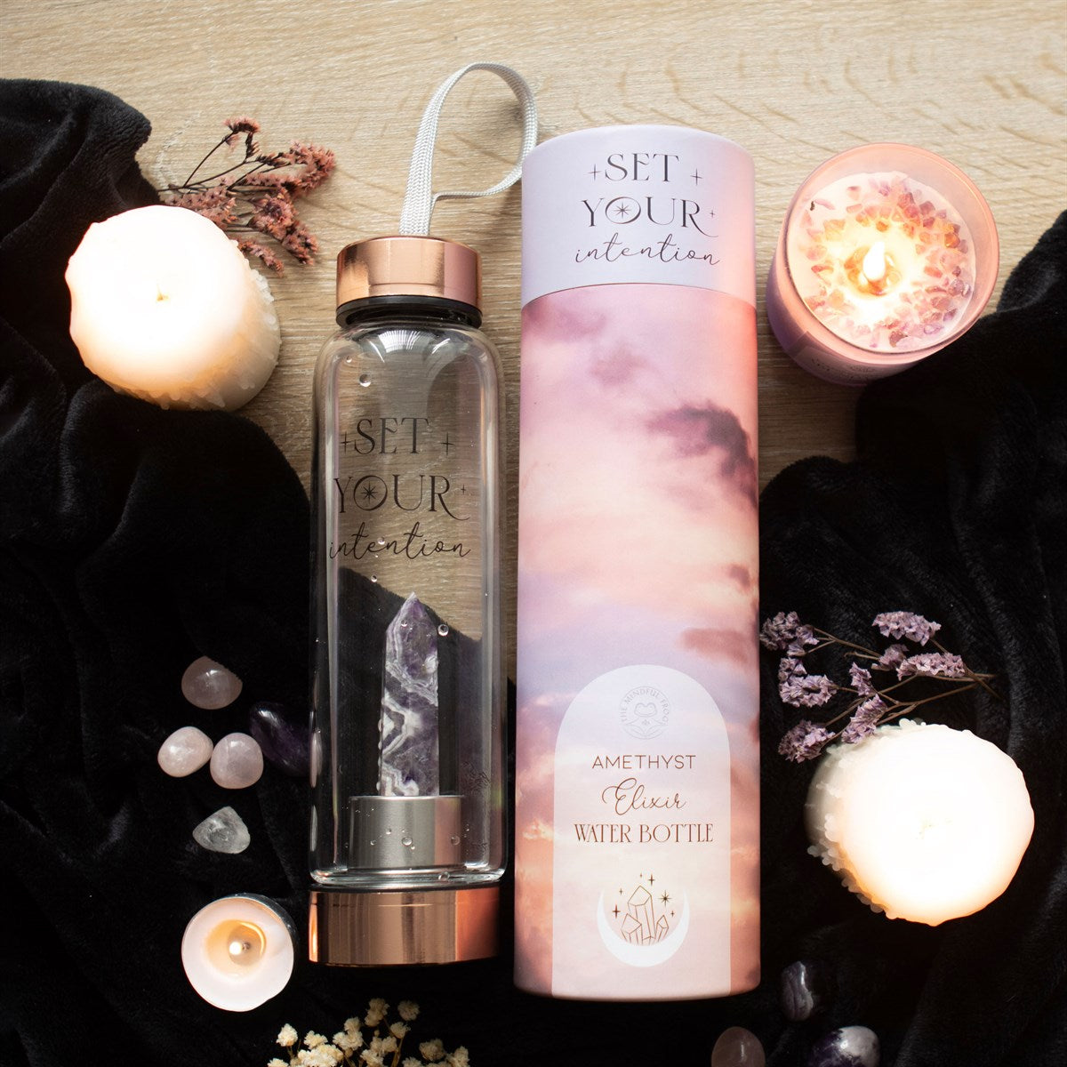 Glasvattenflaska med Ametist – ”Set Your Intentions” (530 ml)