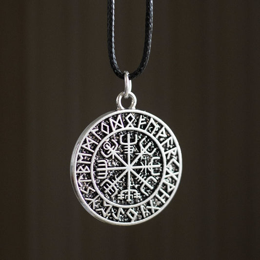 Halsband nordisk kompass för vägledning - Vegvisir