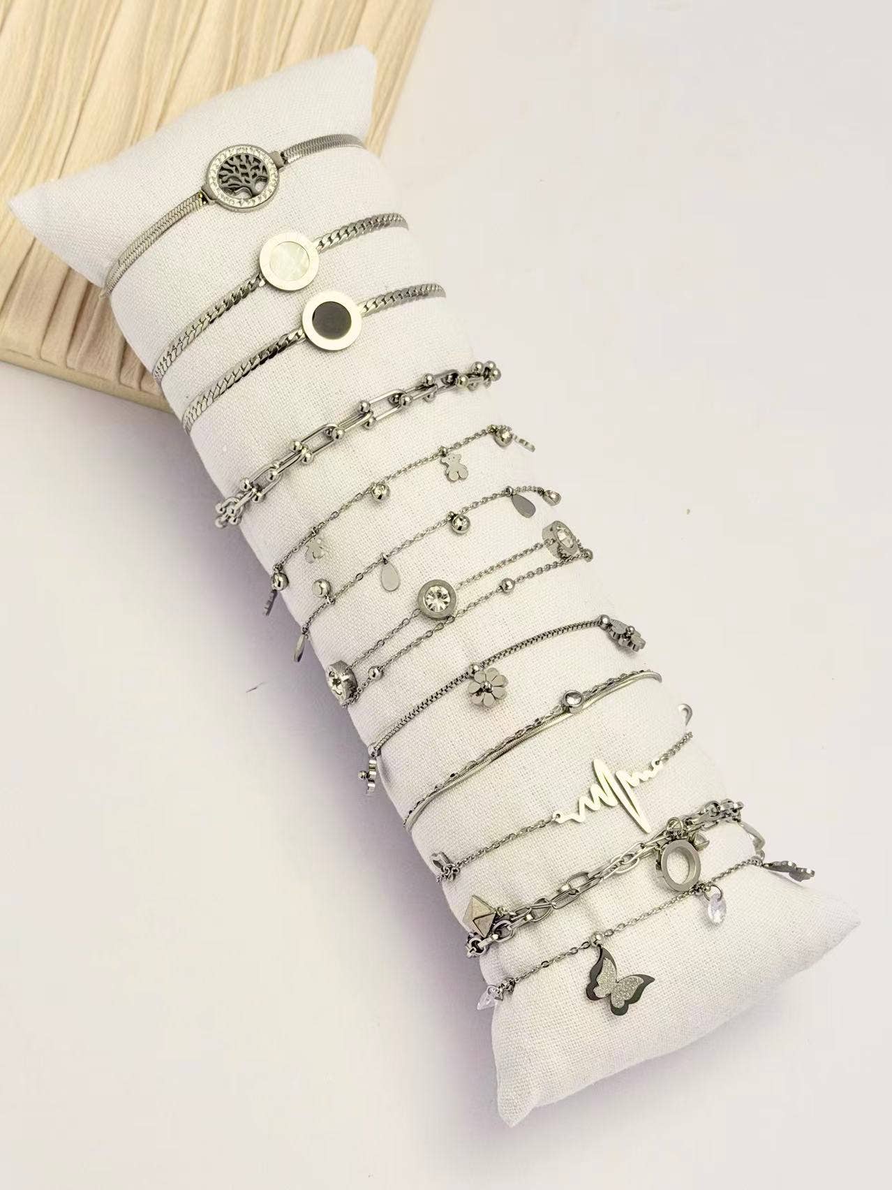 Silverarmband i stål