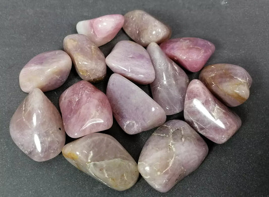 Lavendelkvarts - Kristall för lugn och hjärtats klarhet (olika storlekar)