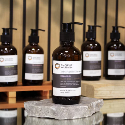 Flera pumpflaskor aromaterapitvål – priset avser 1 flaska på 250 ml