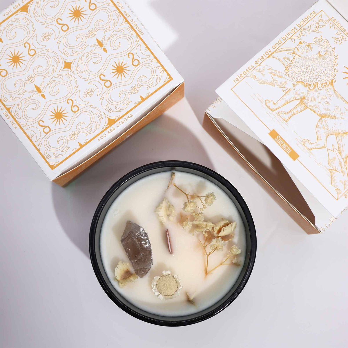 Hop Hare tarotljus – The Lion, bergkristall