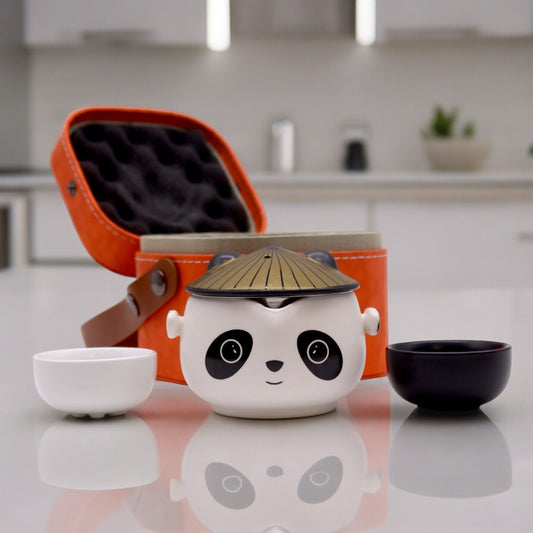 Reseteservis Kung Fu Panda – tekanna och 2 koppar
