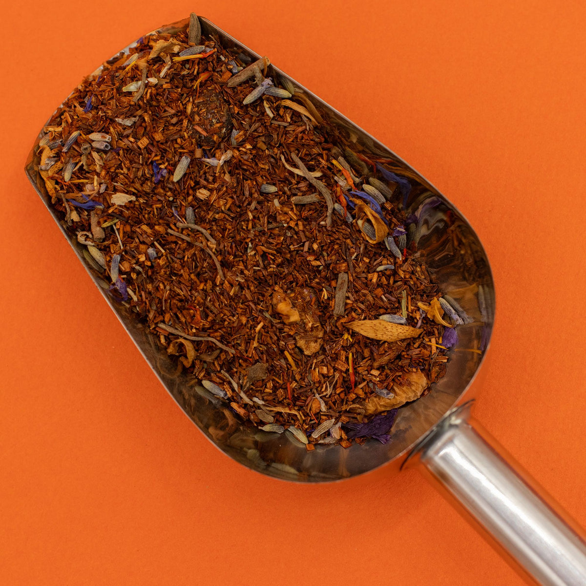 Red Bush Relax – rooibos och lavendel i burk – 50 g