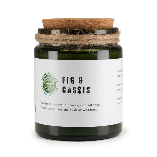 Greenman sojavaxljus med träveke – Crushed Fig & Cassis