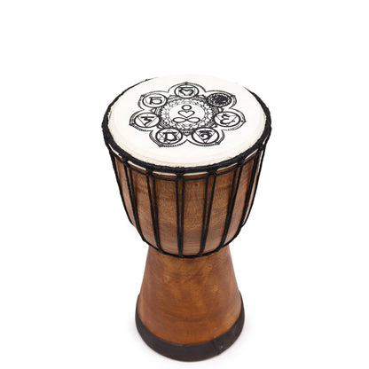 Djembe med chakramotiv – 30 cm