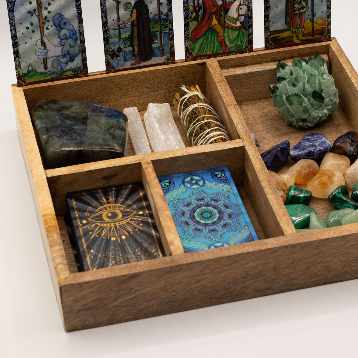 Tarotbox i mangoträ – fyra fack & korthållare