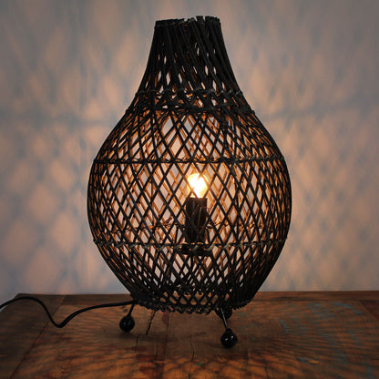 Bordslampa i rotting – mörkbrun