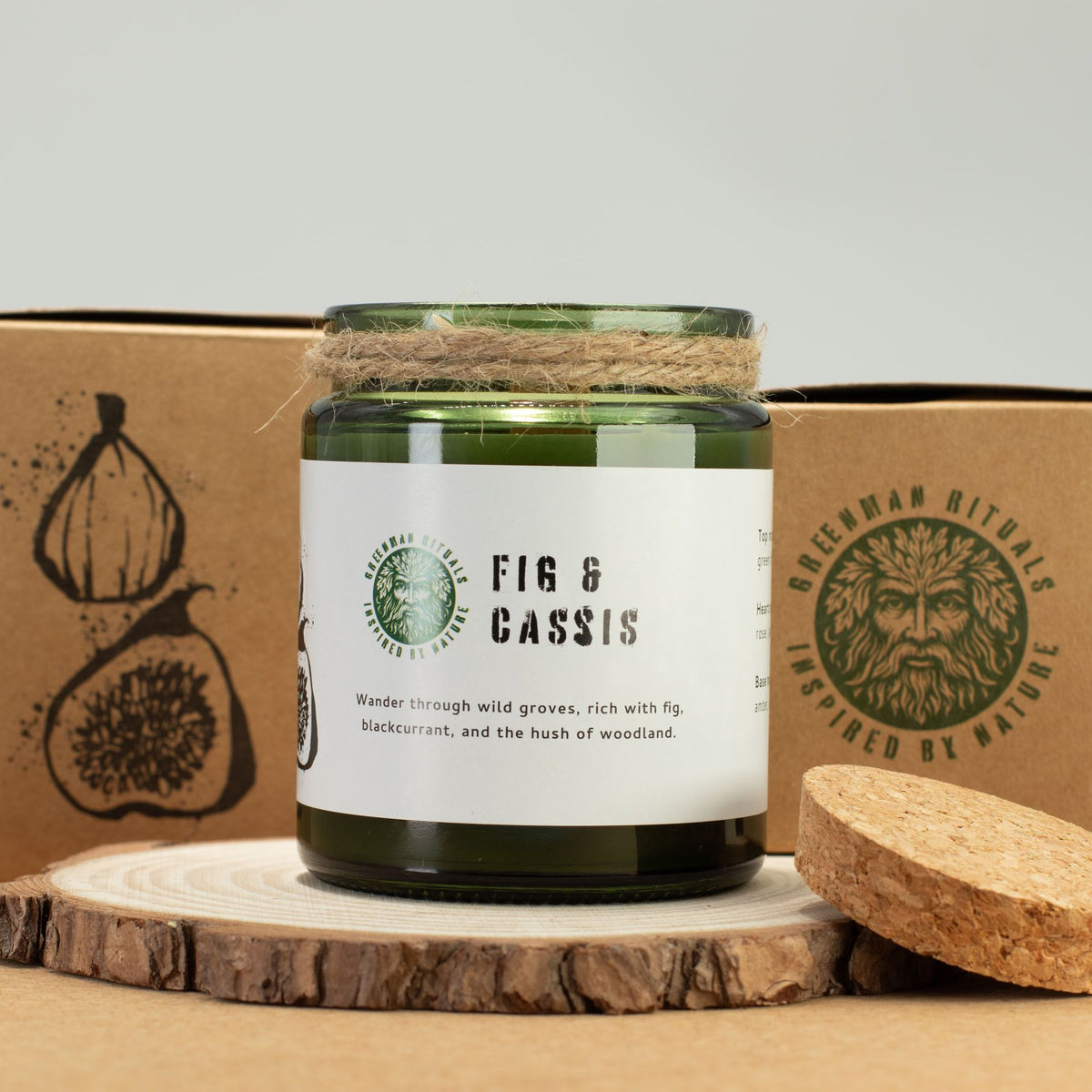 Greenman sojavaxljus med träveke – Crushed Fig & Cassis