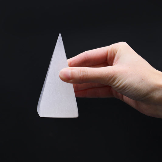 Selenitpyramid – ca 10 cm