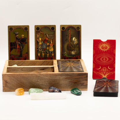 Tarotbox i mangoträ – tre fack & korthållare