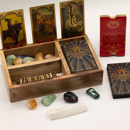 Tarotbox i mangoträ – tre fack & korthållare