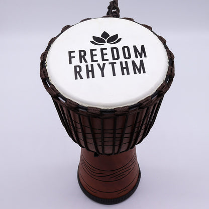 Djembe Freedom Rhythm – ljusare ton, 50 × 22 cm