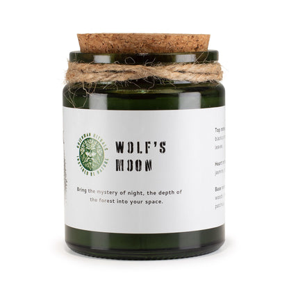 Greenman sojavaxljus med träveke – Wolf’s Moon