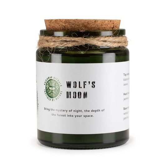 Greenman sojavaxljus med träveke – Wolf’s Moon