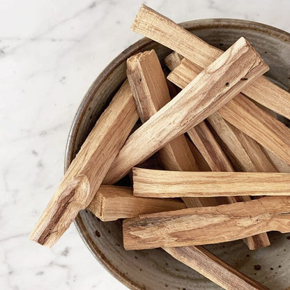 Palo Santo – 50 g, ca 5–8 träbitar