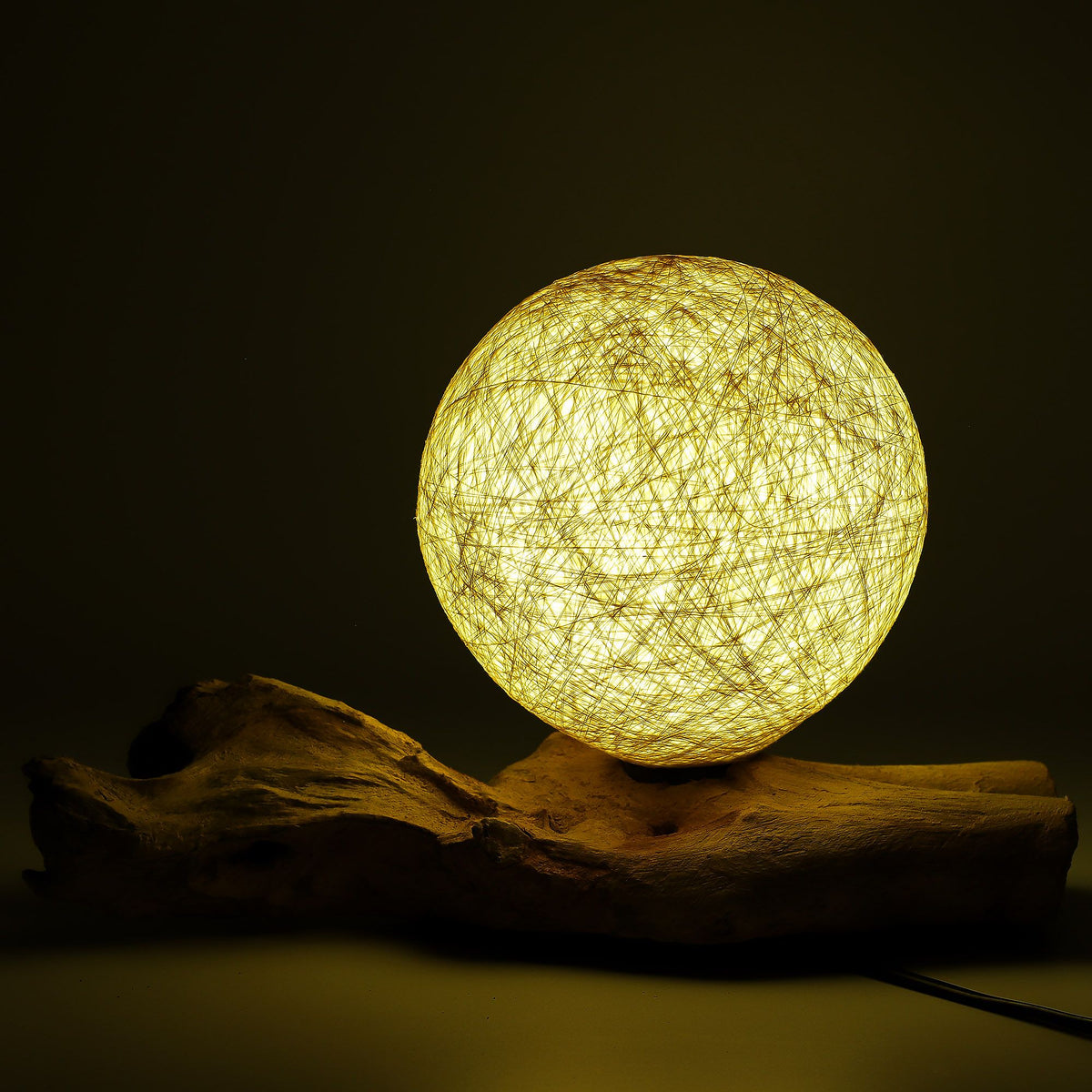 DriftGlow-bordslampa – krämvit med bomullseffekt