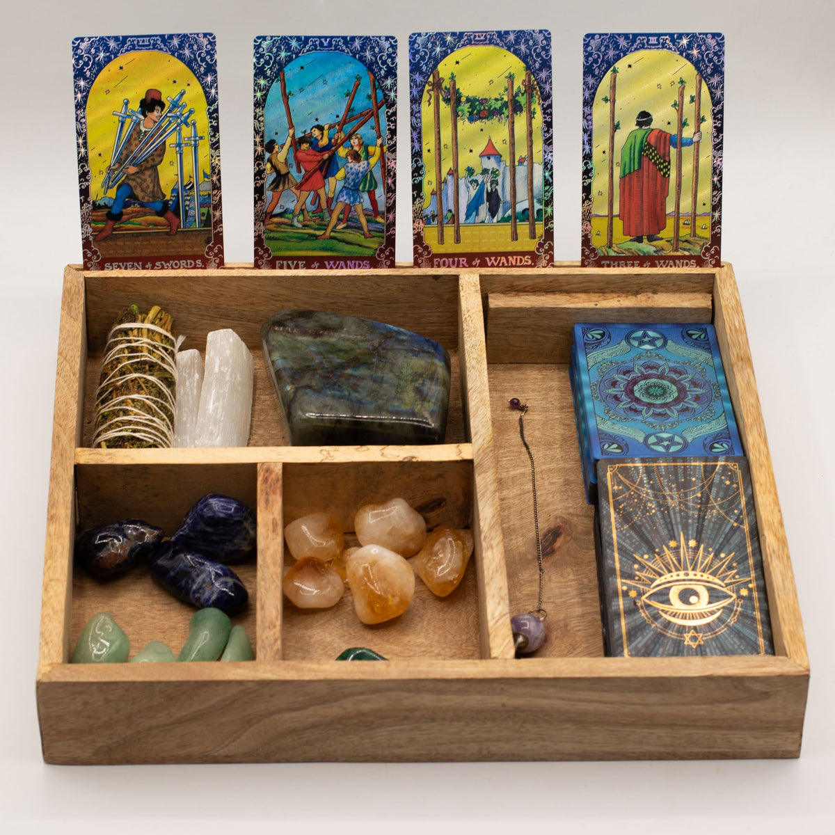 Tarotbox i trä – fyra breda fack & korthållare