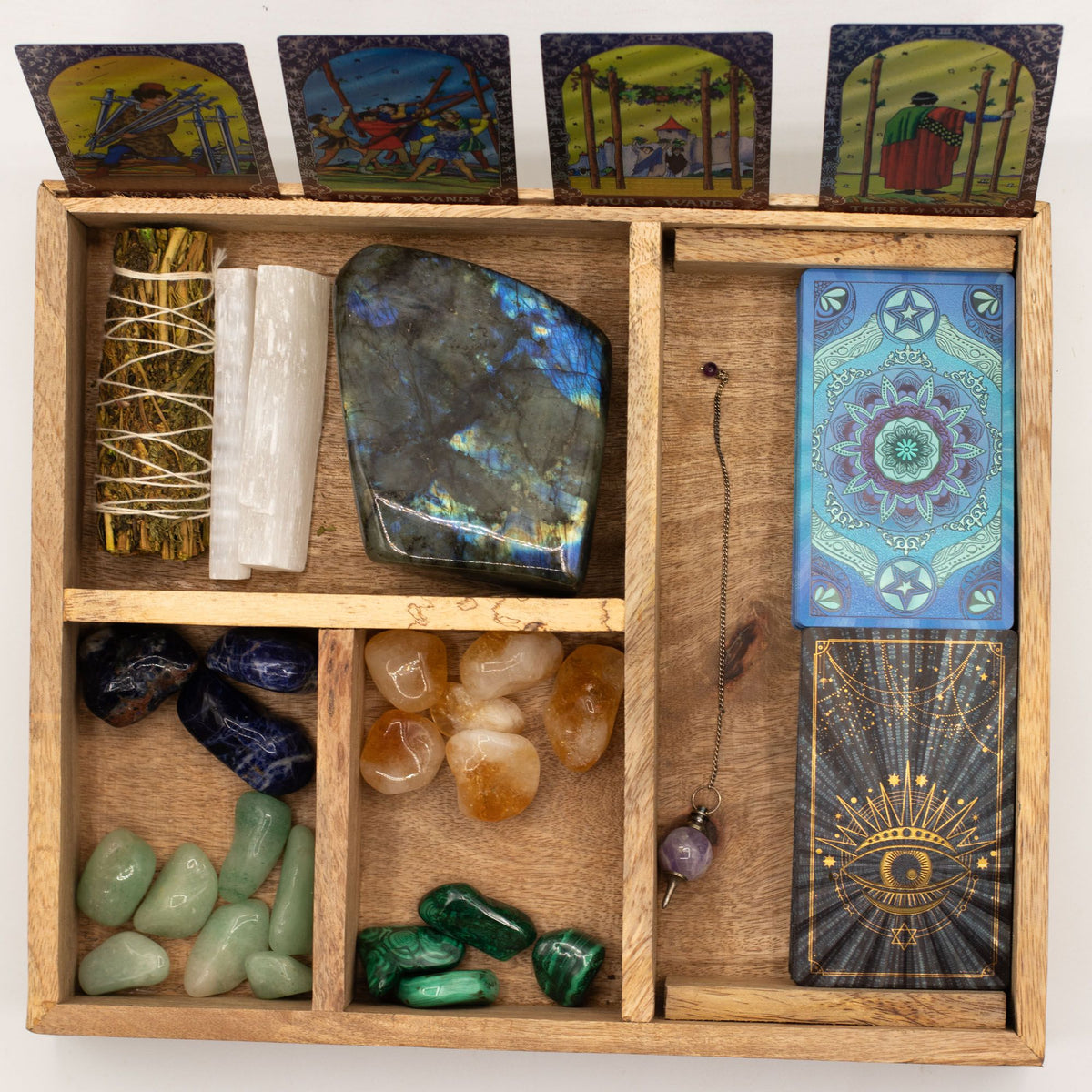 Tarotbox i trä – fyra breda fack & korthållare