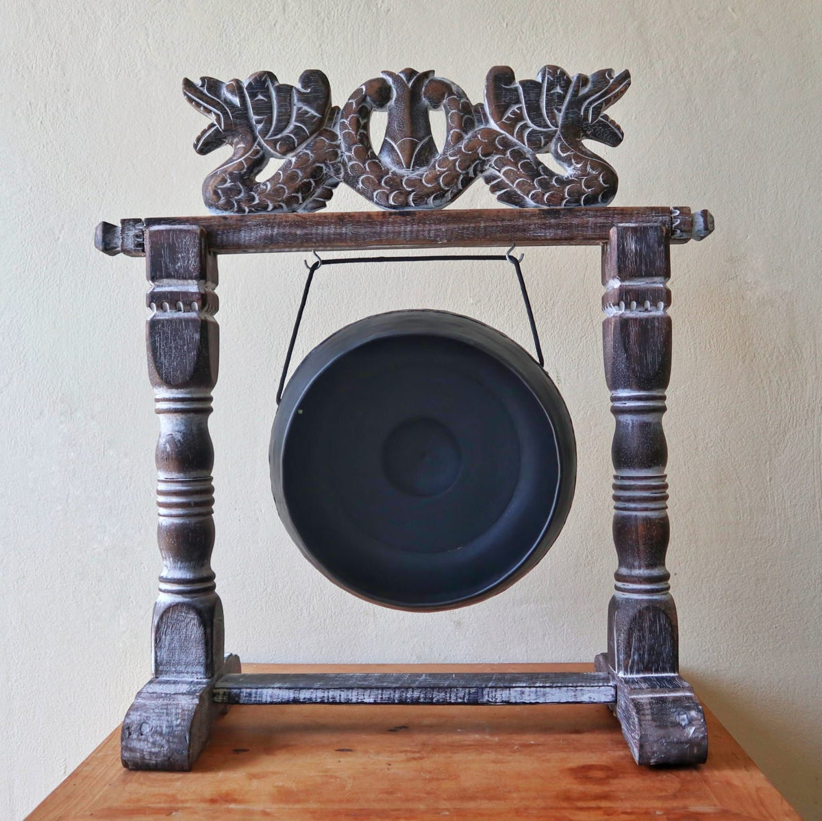 Gong med trästativ – svart, 25 cm