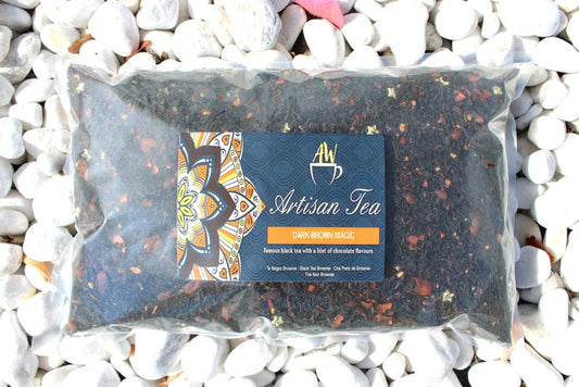Dark Brown Magic – svart te med kakaotoner, 1 kg