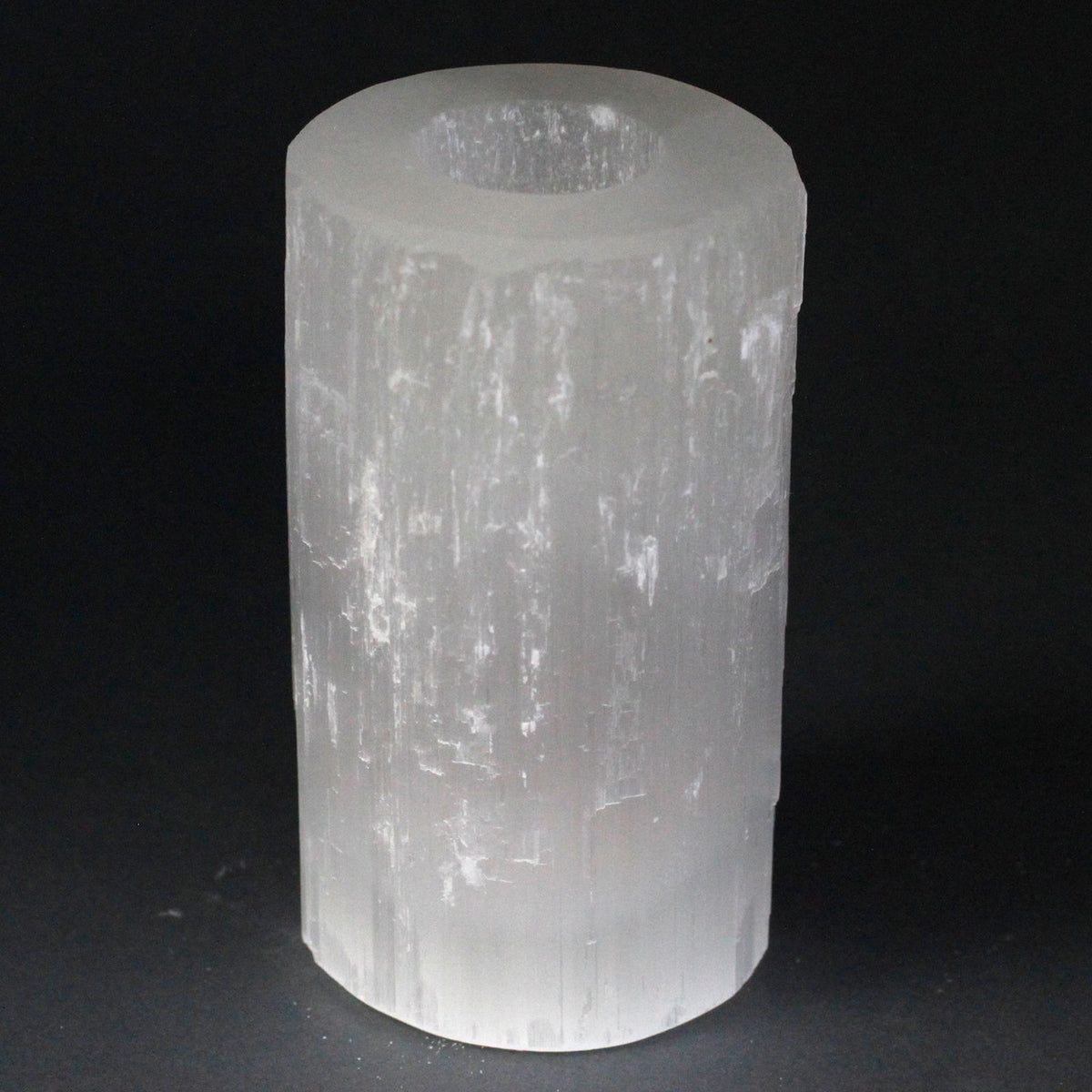 Ljushållare i selenit – cylinder, 15 cm