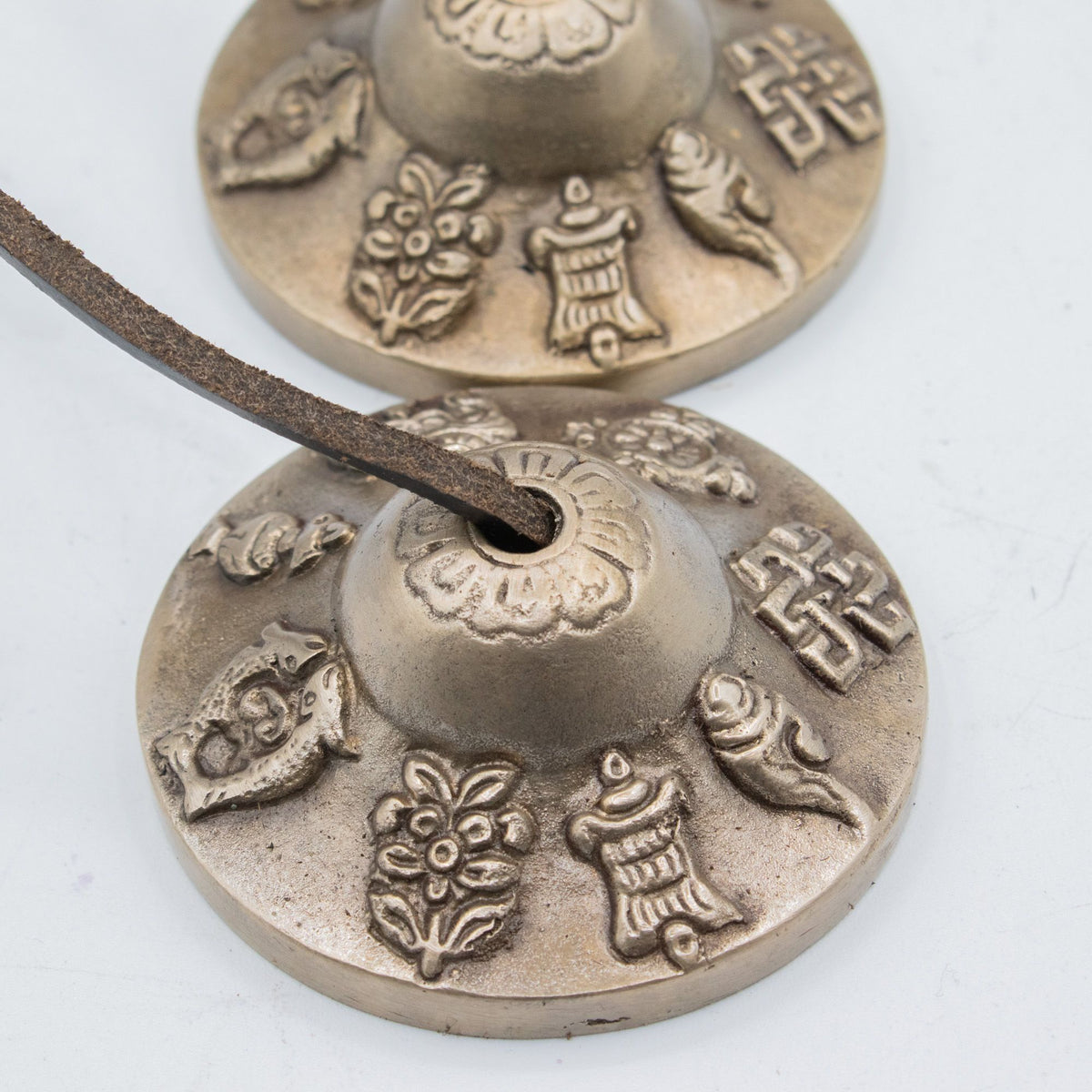 Tingsha i massiv mässing – lyckosymboler, ca 6 cm / 155 g