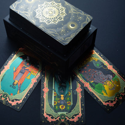 Tarotkort Gold Foil – svart & guld med guidebok