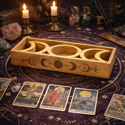 Tarotbricka i mangoträ – månfaser & korthållare