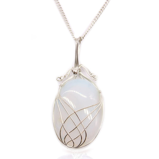 Halsband med spiralinfattning – opalit