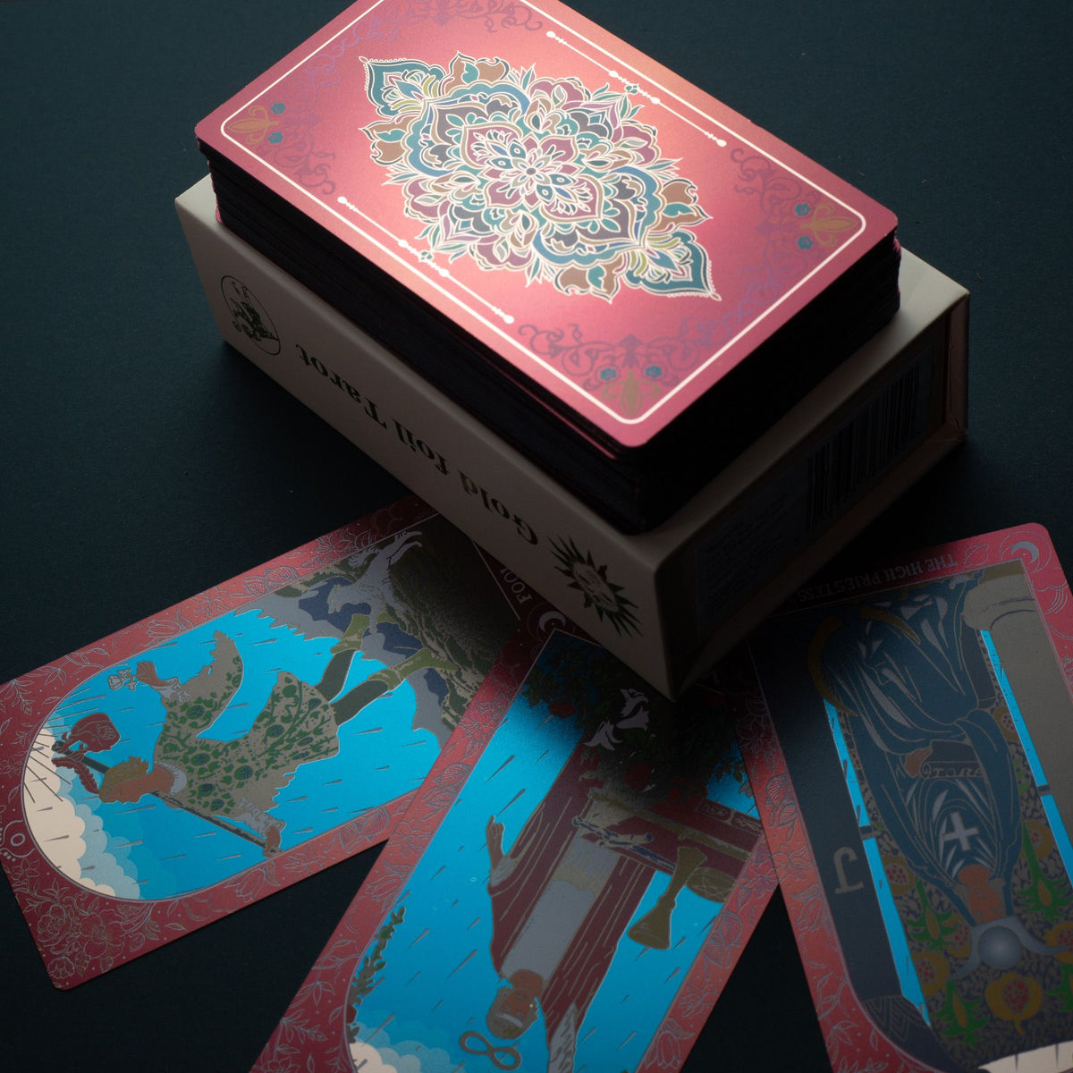 Tarotkort Pink Box – ruby foil & guidebok