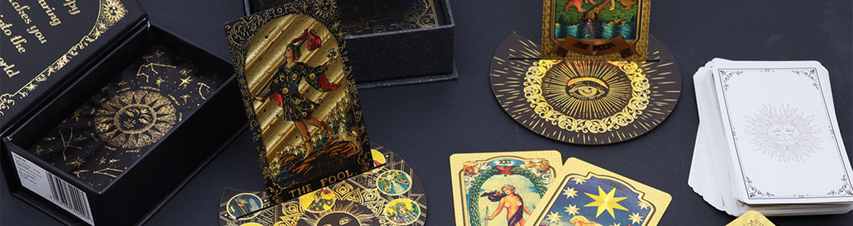 Tarotkort Pink Box – ruby foil & guidebok