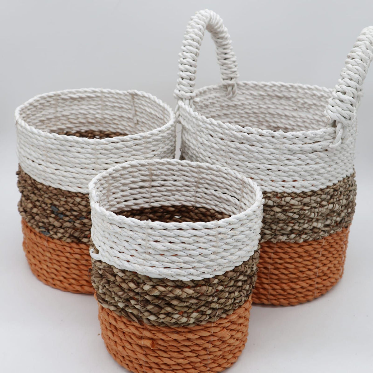 Förvaringskorgar i sjögräs – orange/natur/vitt set