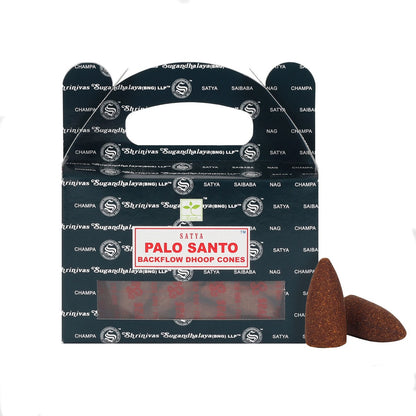 Satya Palo Santo – svart förpackning med två lösa backflow-rökelsekoner bredvid