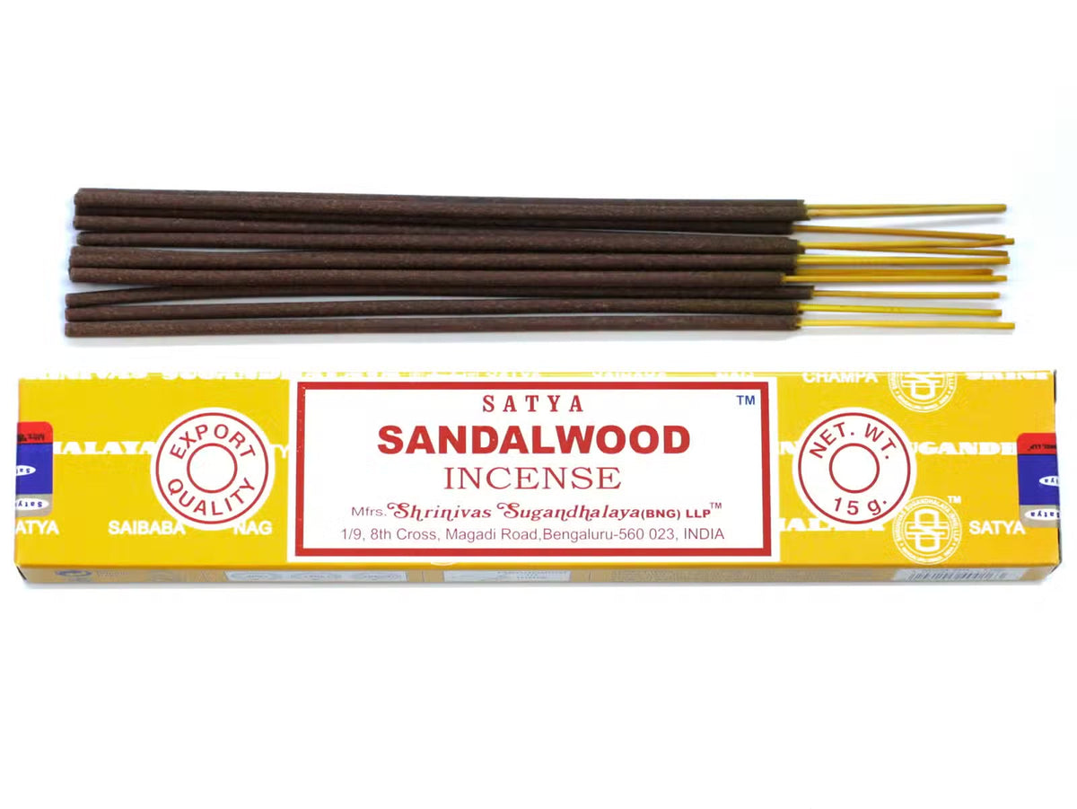 Satya Sandalwood rökelse 15 g – en ask med rökelsepinnar