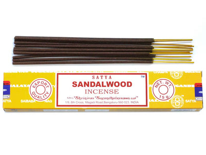 Satya Sandalwood rökelse 15 g – en ask med rökelsepinnar